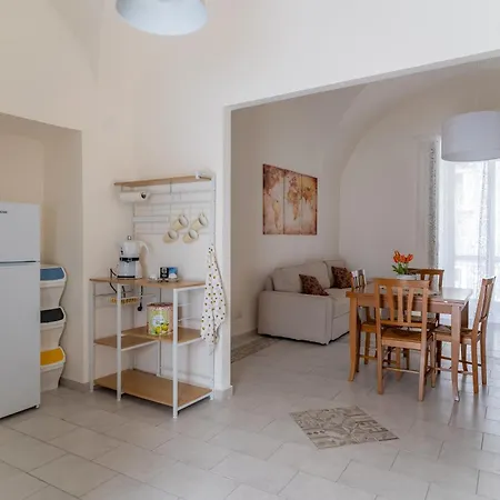 Casa Mienzo Catánia